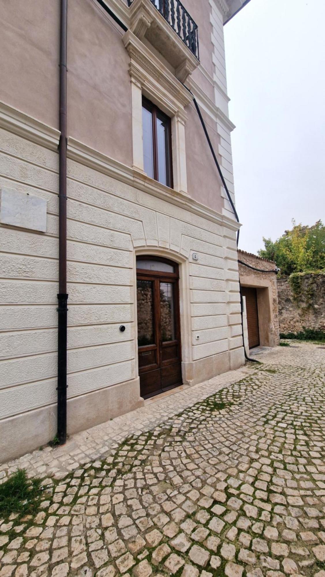 Vila Dimora Adelfina - L'Aquila Centro Exteriér fotografie
